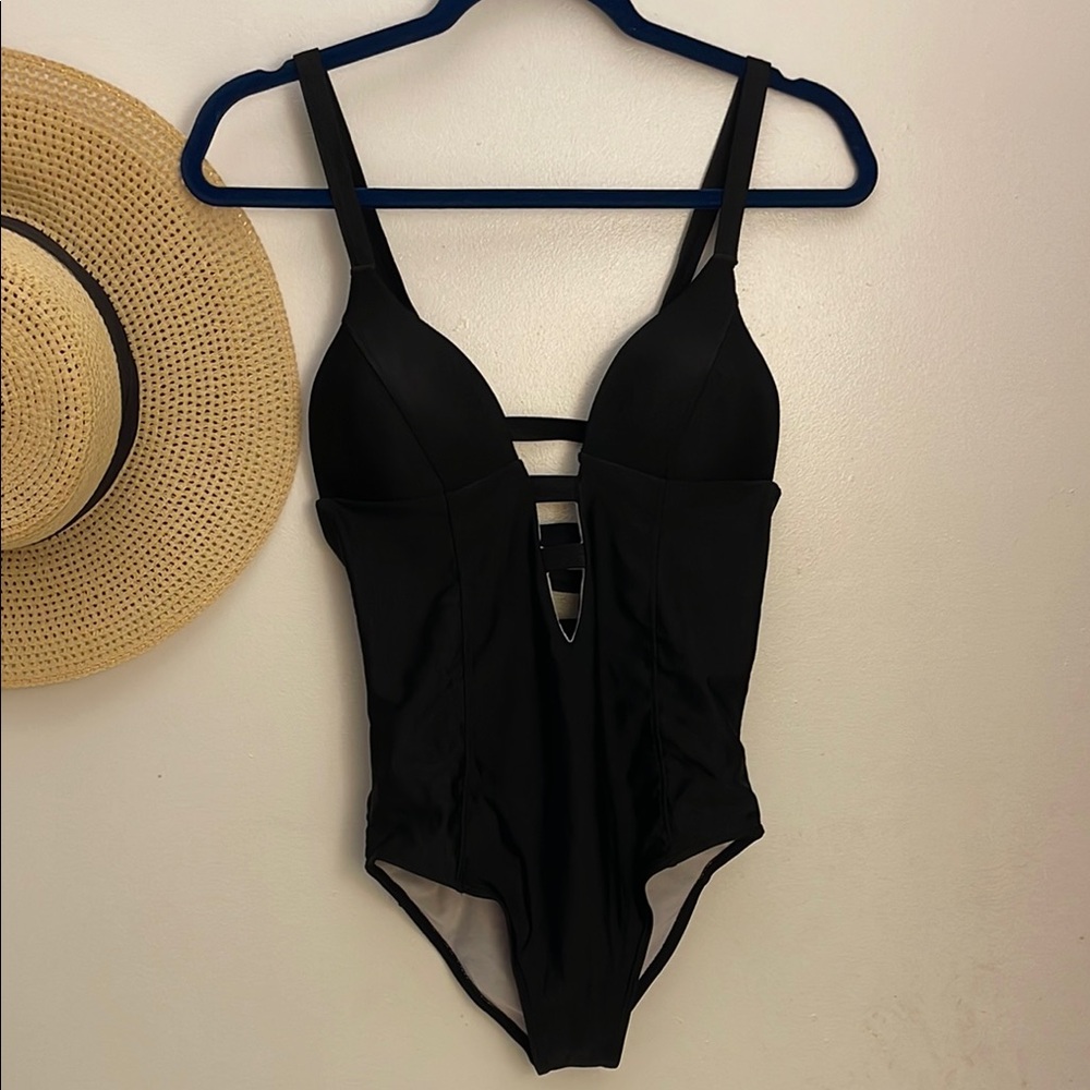 Black Cut-Out Strappy One-Piece Swimsuit Size Medium
